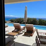 Thalassasense Lourdata