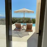 Thalassasense Lourdata Villa