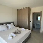 Villa Thalassasense Lourdata