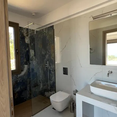 Villa Thalassasense Lourdata