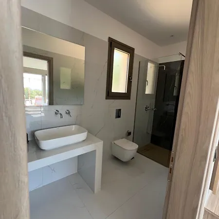 Villa Thalassasense Lourdata