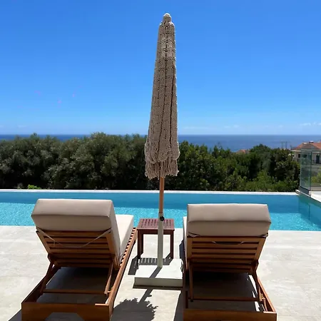 Villa Thalassasense Lourdata *