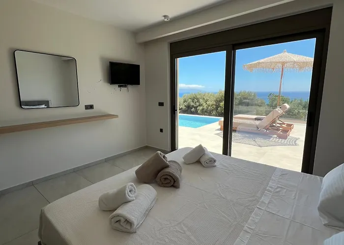 Thalassasense Lourdata Villa *