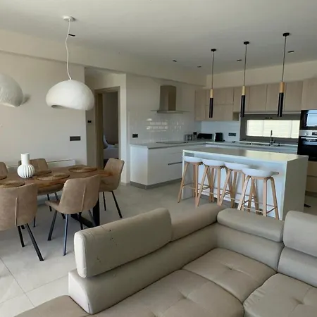 Thalassasense Lourdata