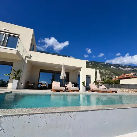 Thalassasense Lourdata *