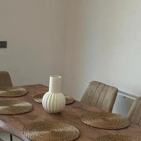 Thalassasense Lourdata 로우드하타