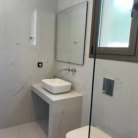 Thalassasense Lourdata *